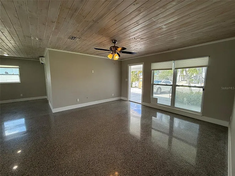 3665 Belle Vista Dr E — Photo 10