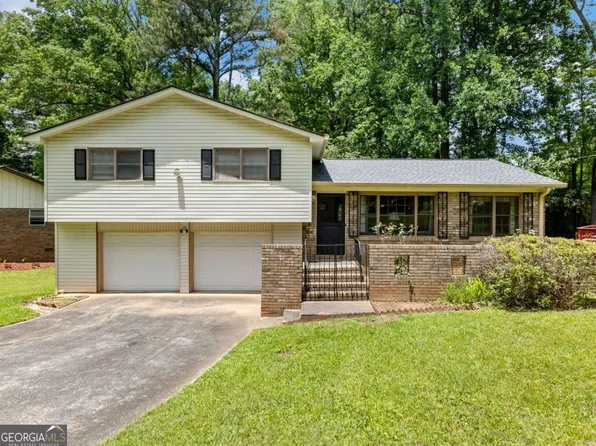 784 San Miguel Dr, Stone Mountain, GA 30083