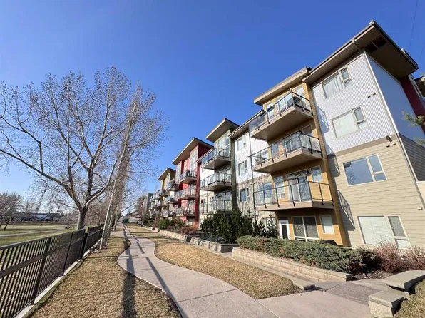 4303 W 1st St NE #528, Calgary, AB T2E 7M3
