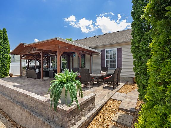 5th image of 10758 Cyrus Dr