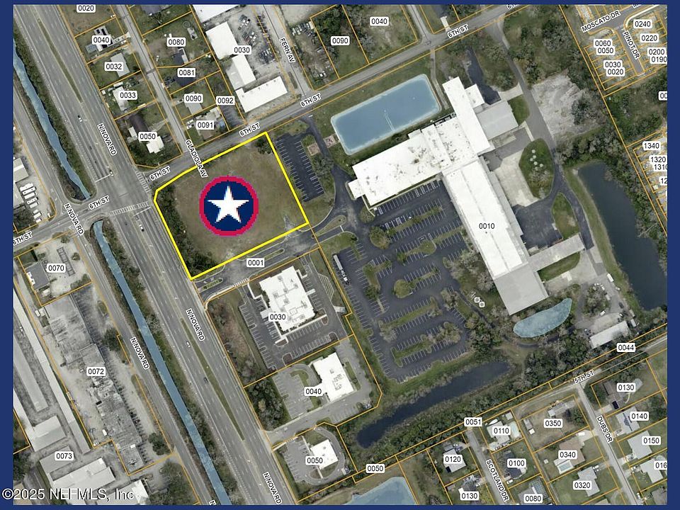 1st image of 945 6TH Street
