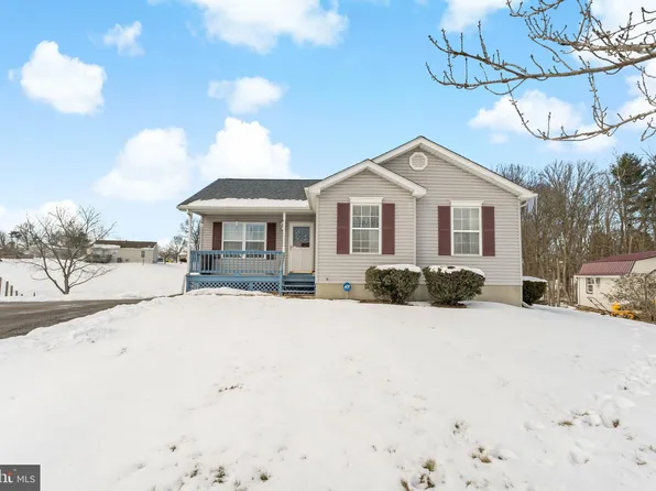 39 Barbie Ln, Martinsburg, WV 25405