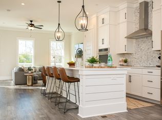 553 Cooper Village Ln, Mount Pleasant, SC 29464