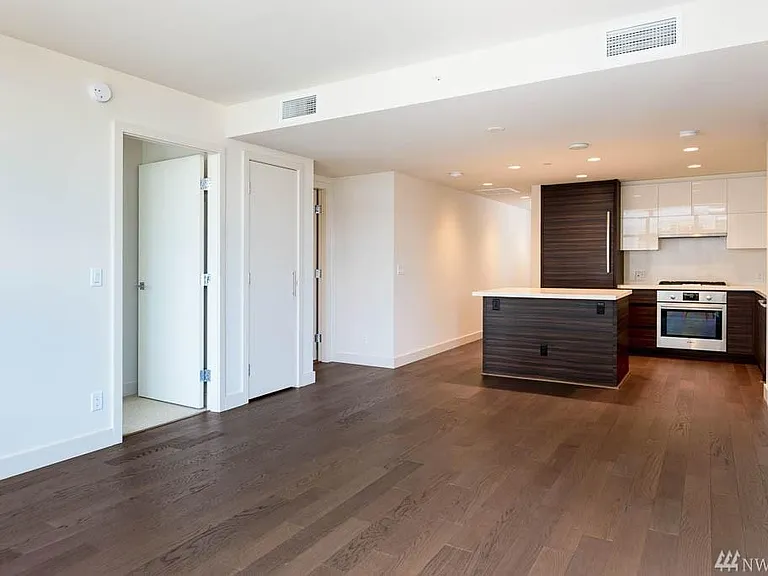 583 Battery St #2801 — Photo 4