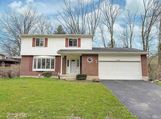 913 Lantern Glow Trl, Dayton, OH 45431