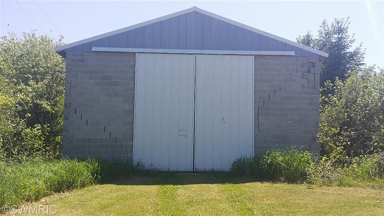 2nd image of 383 E Johnson Rd