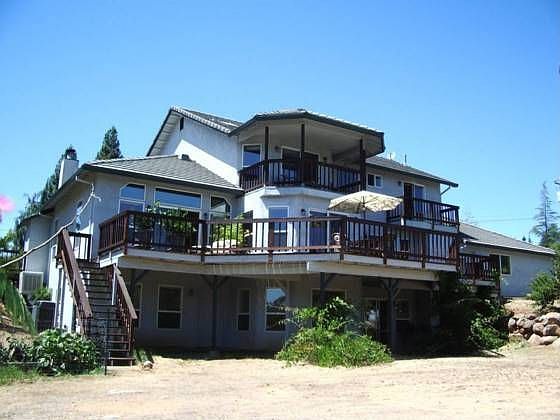 1st image of 3635 Loma Dr