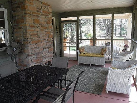 screened porch