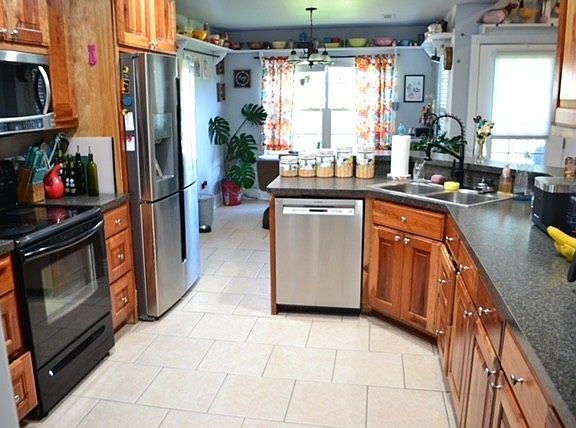 4th image of 521 E Oxen Ln