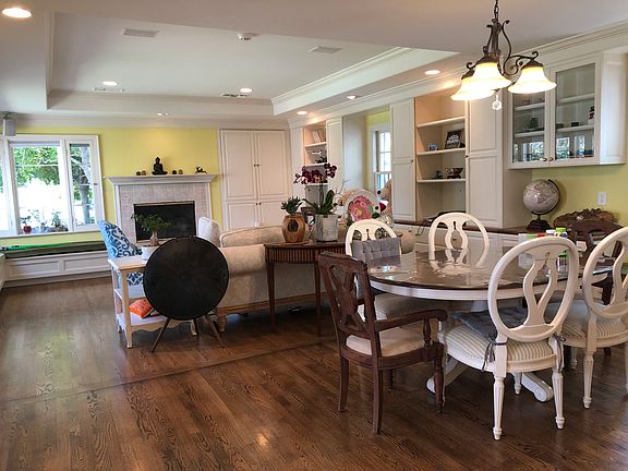 3rd image of 1550 Circle Dr
