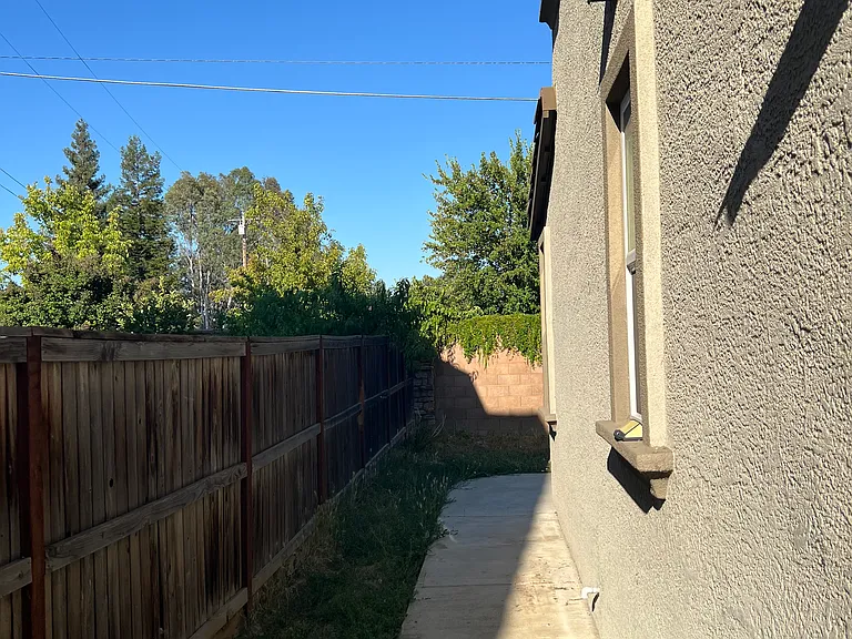 7831 Messara Way — Photo 35