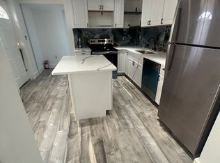 252 E Eagle St FLOOR 3, Boston, MA 02128