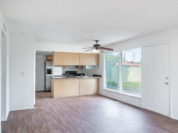 3rd image of 2687 W Ocotillo Rd