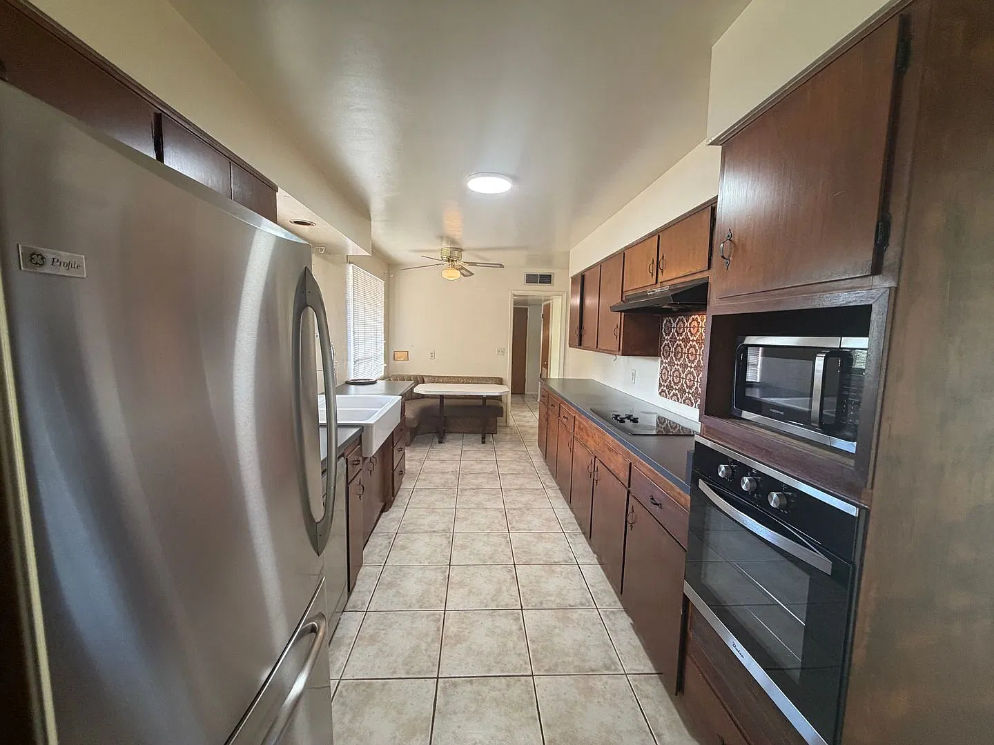 Tempe 4BR Single-Family Home with Private Pool, RV Gate & 2-Car Carport First Month FREE! — Photo 4