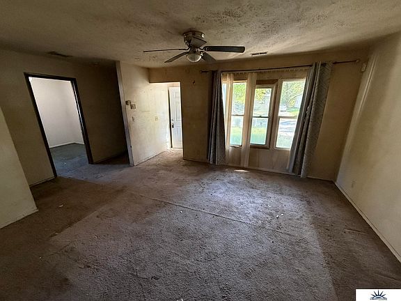 4th image of 2214 N 40th St