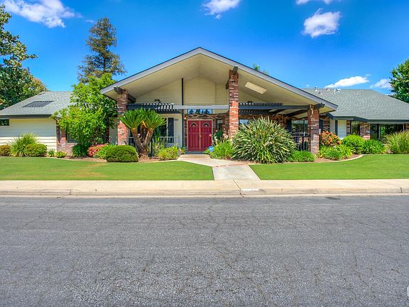 2nd image of 9600 Valley Oak Ct
