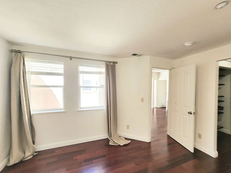 111 E Poplar Ave #105 — Photo 29