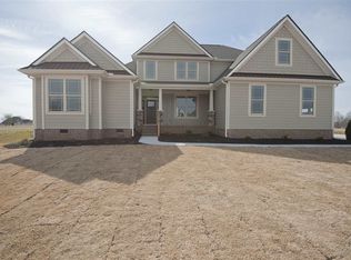 111 Providence Point Ln, Wellford, SC 29385