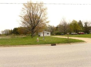 2539 Pipestone Rd, Benton Harbor, MI 49022