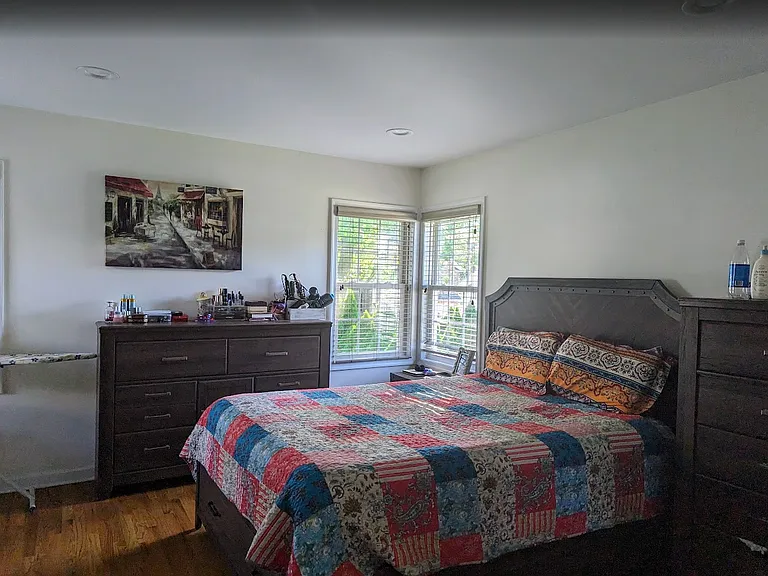122 Village Cir W — Photo 9