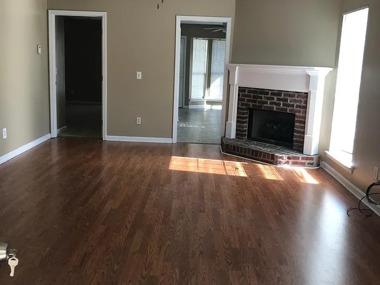 200 Willow Point Cir — Photo 3