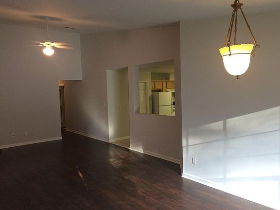 3rd image of 7327 Hollis St
