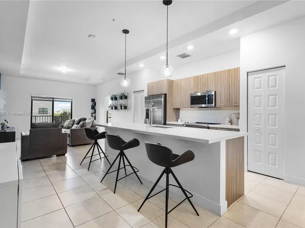 7905 NW 104th Ave #34, Doral, FL 33178