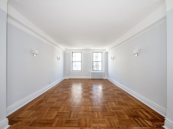 3rd image of 910 W End Ave APT 13A