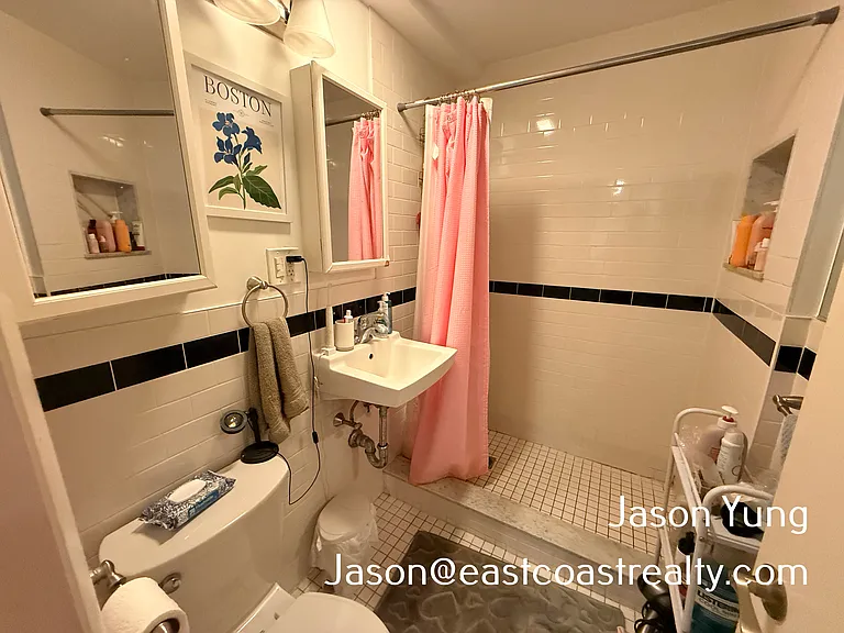 15-17 Euston Rd #10 — Photo 2