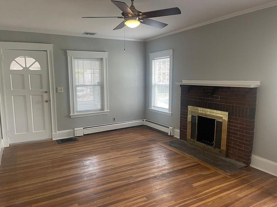 1st image of 121 Highland Ave