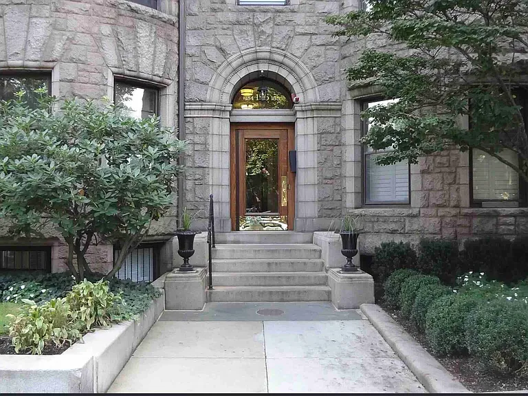 184 Commonwealth Ave #10 — Photo 6