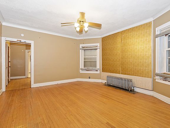 4th image of 7733 S Paulina St
