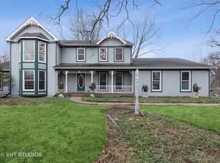 209 Miller Rd, Lake Zurich, IL 60047