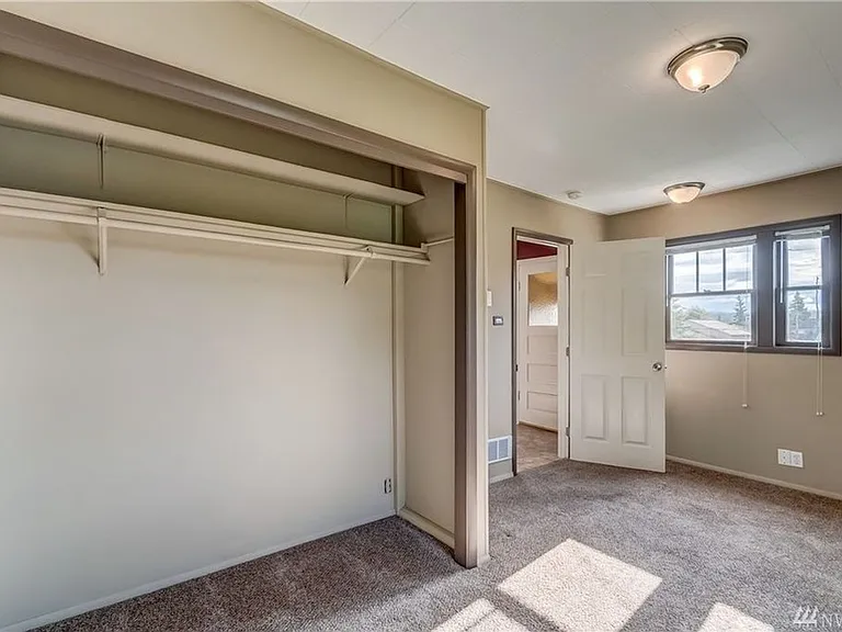 1254 Franklin St — Photo 13