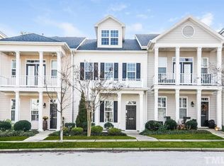 1066 Perdue Dr, Chapel Hill, NC 27517