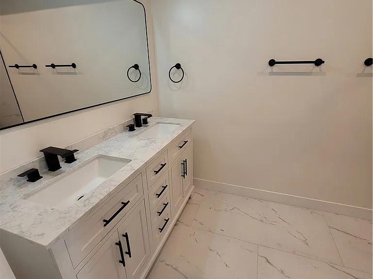 8323 Quartz Ave — Photo 8