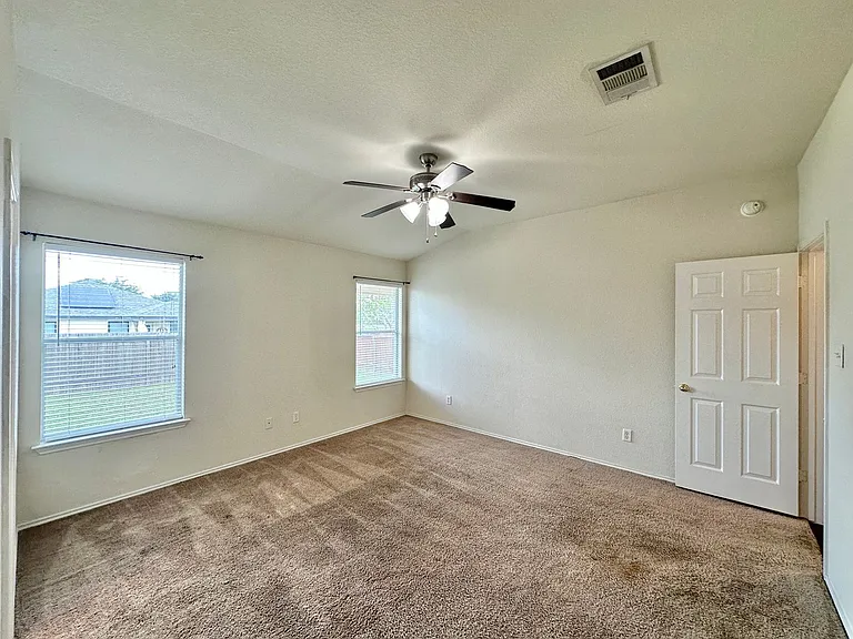 4510 Causeway Ct — Photo 16