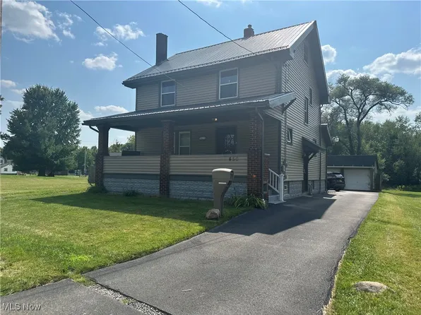 450 Drake Ave, Youngstown, OH 44505