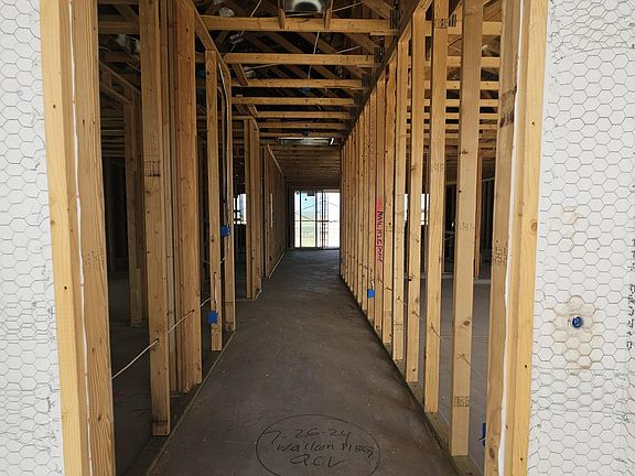 3rd image of 37585 N CAVERN Way