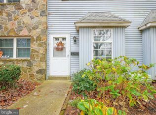 1312 Rolling Glen Dr #16, Marcus Hook, PA