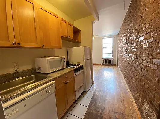 Rented by Best Apartments North Inc | media 31