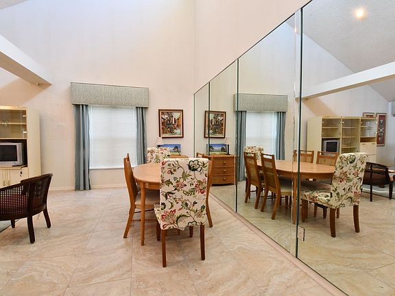 3rd image of 2742 SE Tropical East Cir