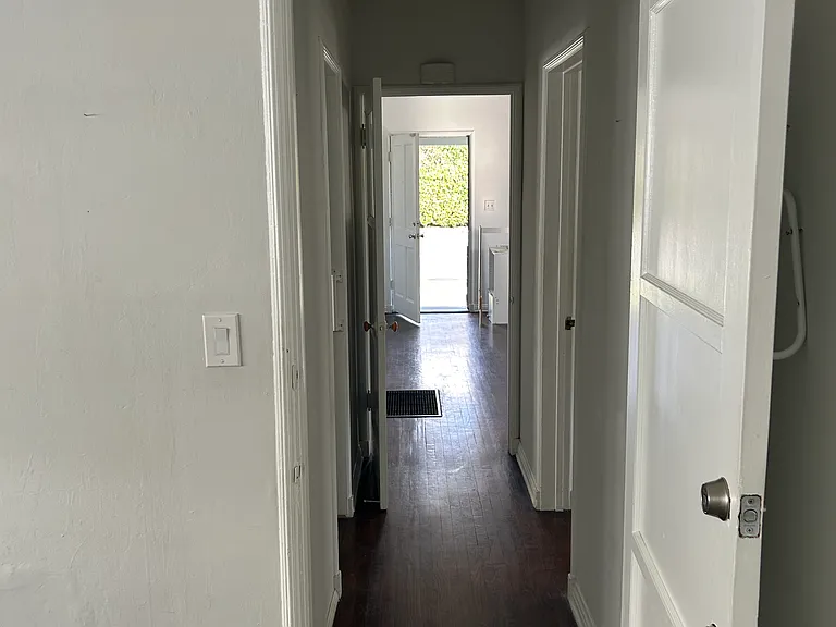 5003 Fulton Ave — Photo 25
