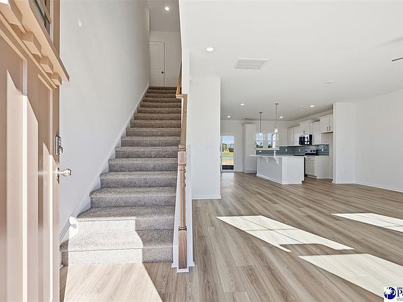 2nd image of 3211 Kernal Dr