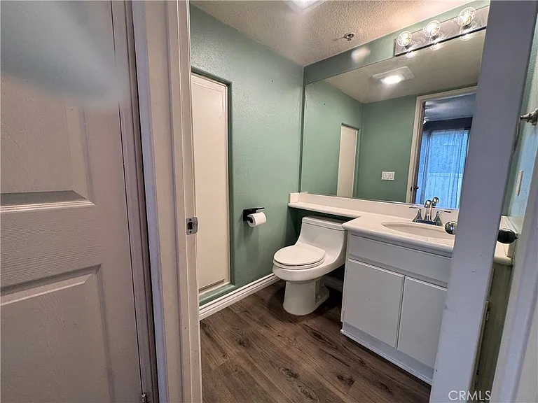 74 Seacountry Ln — Photo 8