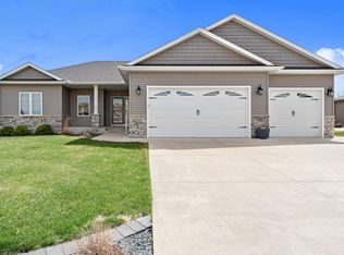 2006 13th Ave NE, Austin, MN 55912