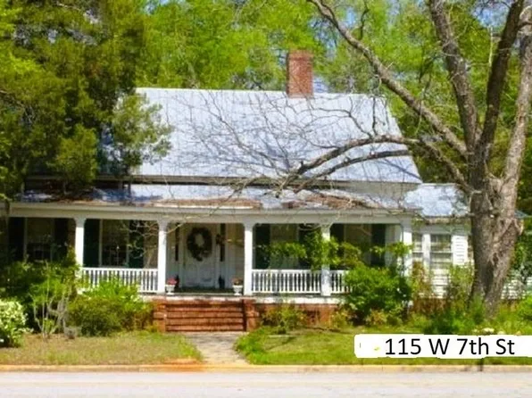 115 W 7th St, Louisville, GA 30434