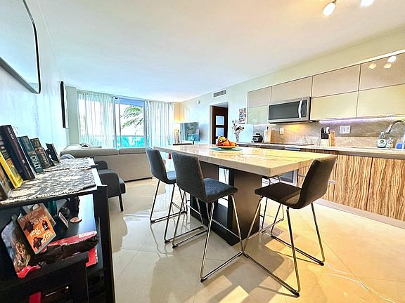 2nd image of 4001 S Ocean Drive #3h