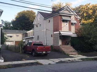 38 Smith St #2R, Irvington, NJ 07111