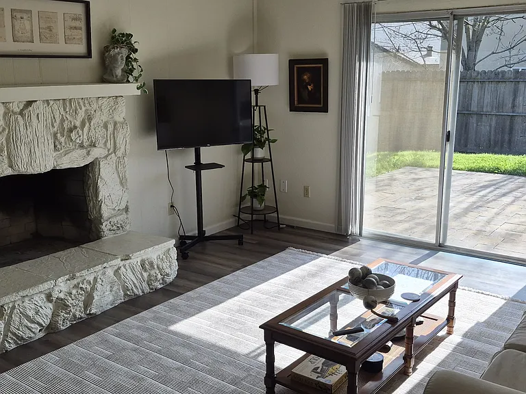 9458 Roseburg Ct — Photo 2